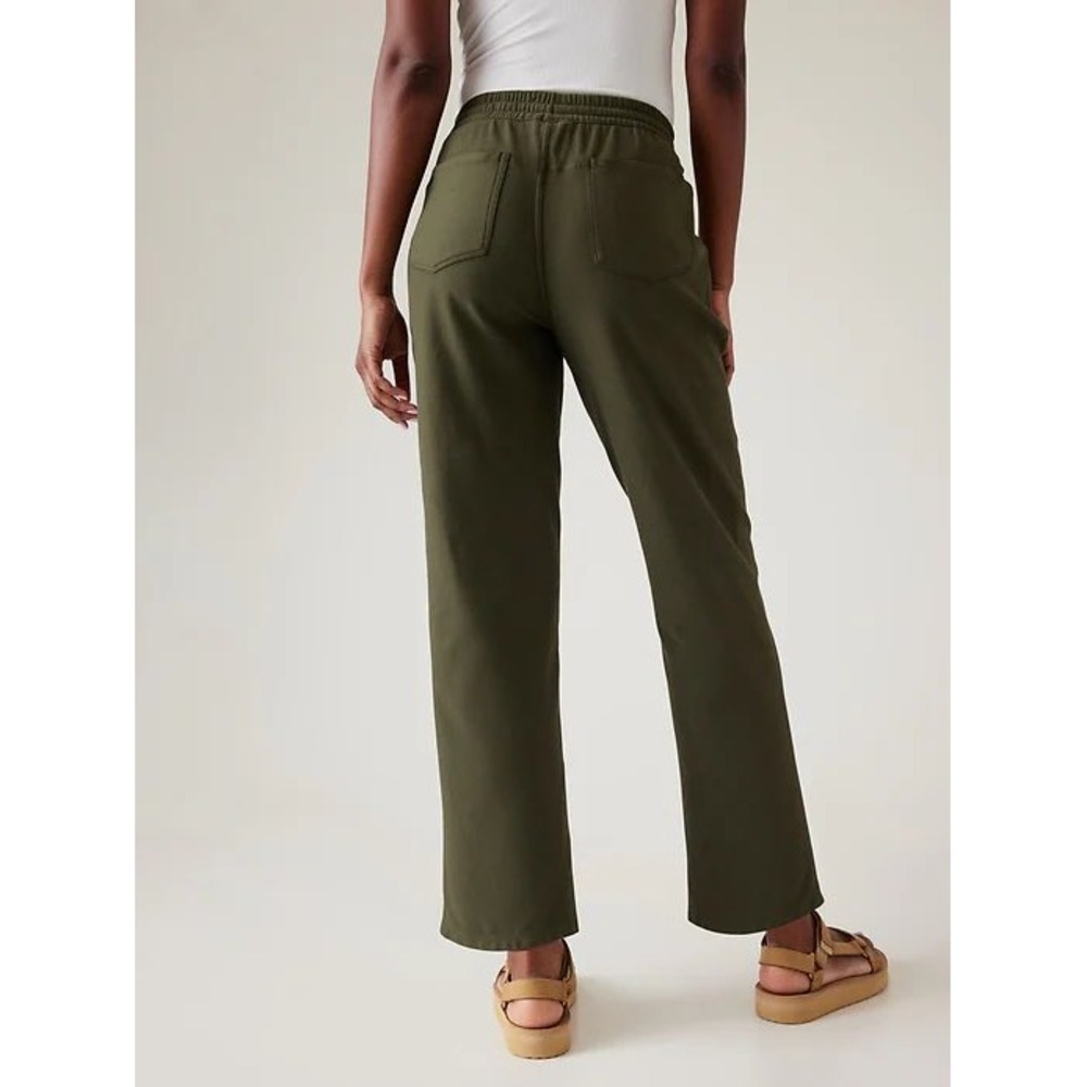 Athleta Farallon Cropped Relaxed Straight Leg Pull-On Pants Olive Green Size XL - Picture 2 of 8